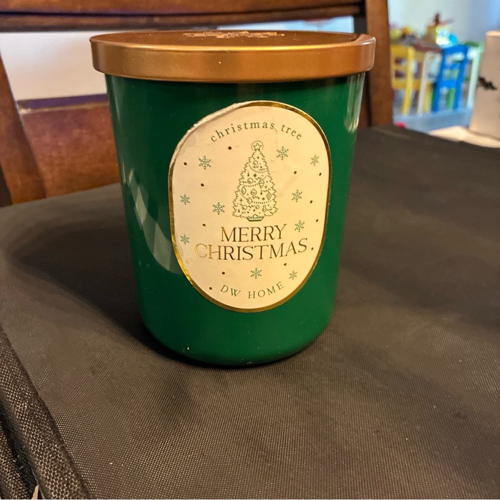 DW Home Green Christmas Candle